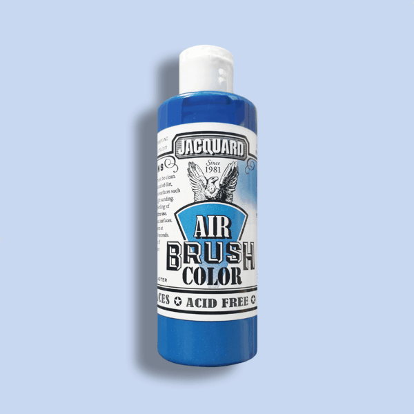 langwerpige fles met wit etiket met daarop een arend en in zwart  met witte letters de tekst air brush color JAB2302 Metallic Blue